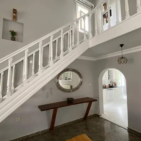 Villa Sapanca Mansion House Sapanca